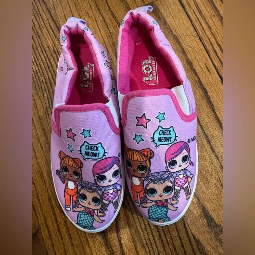 LOL Surprise Dolls Pink Slip-On Character and Cat Face Pink Star Shoes Girls 2